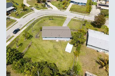 4631 New Haven Dr, Fort Myers, FL 33908 - Photo 8