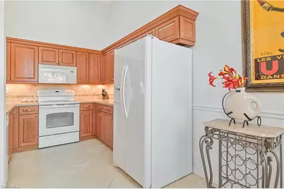 2600 Marshcreek Ln #201, Naples, FL 34119 - Photo 18