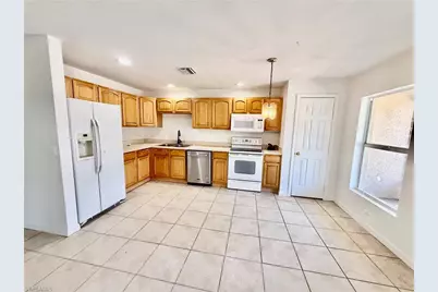 4718/4720 Golfview Blvd, Lehigh Acres, FL 33973 - Photo 18