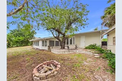794 Hydrangea Dr, North Fort Myers, FL 33903 - Photo 24