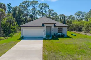 5028 W Tradewinds Circle, Labelle, FL 33935 - Photo 2