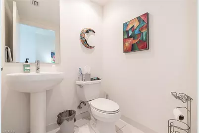 3000 Oasis Grand Blvd #801, Fort Myers, FL 33916 - Photo 4