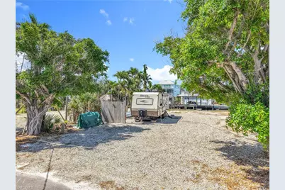 1339 Santos Rd, Fort Myers Beach, FL 33931 - Photo 20
