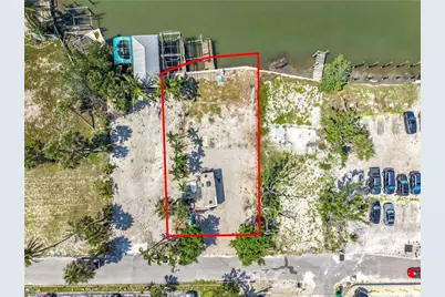 1339 Santos Rd, Fort Myers Beach, FL 33931 - Photo 4