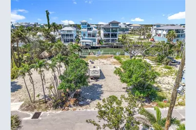 1339 Santos Rd, Fort Myers Beach, FL 33931 - Photo 16