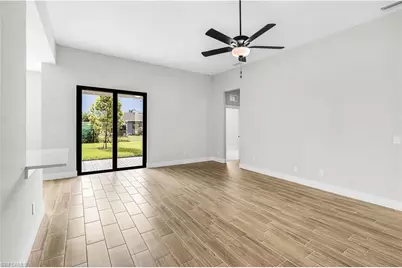 825 SW 9th Ct, Cape Coral, FL 33991 - Photo 6