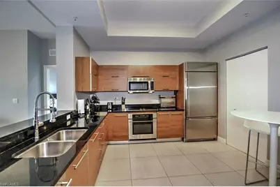 3000 Oasis Grand Blvd #407, Fort Myers, FL 33916 - Photo 4