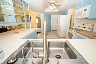 4520 Vinsetta Ave, North Fort Myers, FL 33903 - Photo 10