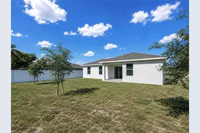 2728 NE 5th Pl, Cape Coral, FL 33909 - Photo 22