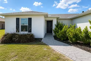 2728 NE 5th Pl, Cape Coral, FL 33909 - Photo 24