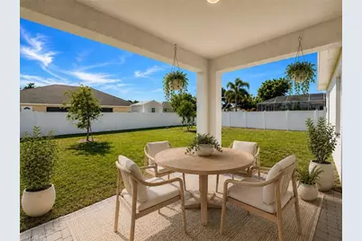 2728 NE 5th Pl, Cape Coral, FL 33909 - Photo 18