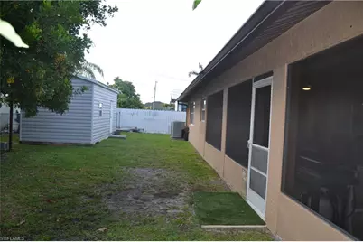 622 SE 10th Ave, Cape Coral, FL 33990 - Photo 30