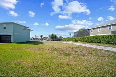 4575 Spring Creek Dr, Bonita Springs, FL 34134 - Photo 14