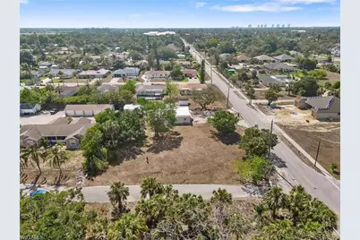 27820 Lime St, Bonita Springs, FL 34135 - Photo 6