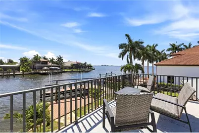 469 Bayshore Dr, Cape Coral, FL 33904 - Photo 1