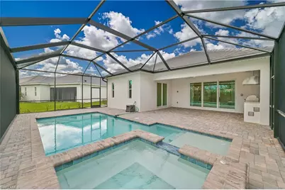 13699 Blue Bay Cir, Fort Myers, FL 33913 - Photo 4