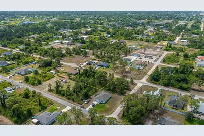 849 Campbell St E, Lehigh Acres, FL 33974 - Photo 16