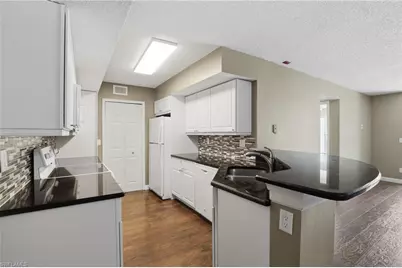 13605 Eagle Ridge Dr #1725, Fort Myers, FL 33912 - Photo 4