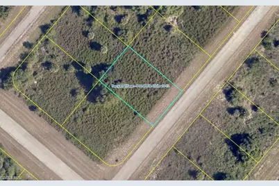 302 Boca Cir, Labelle, FL 33935 - Photo 2