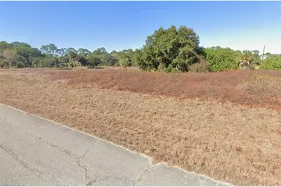 302 Boca Cir, Labelle, FL 33935 - Photo 1