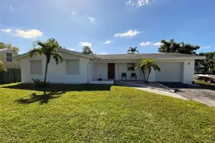 25 Estate Dr, North Fort Myers, FL 33917 - Photo 1