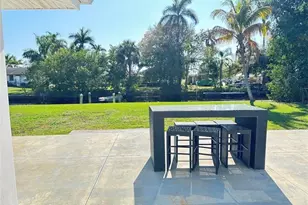 25 Estate Dr, North Fort Myers, FL 33917 - Photo 4