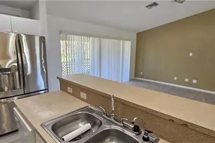 815 Porter St E, Lehigh Acres, FL 33974 - Photo 12