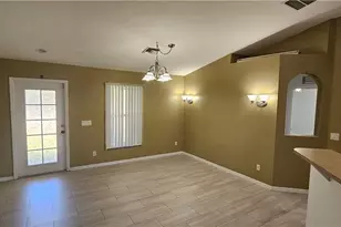 815 Porter St E, Lehigh Acres, FL 33974 - Photo 4