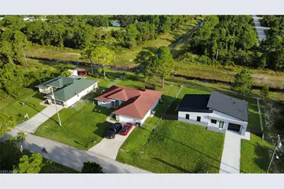 1131 Fogia St E, Lehigh Acres, FL 33974 - Photo 6