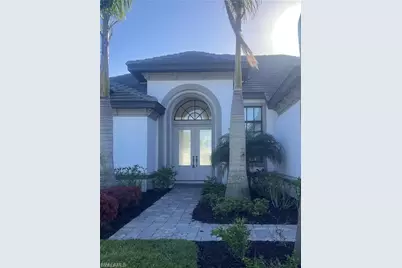 305 NE 19th Pl, Cape Coral, FL 33909 - Photo 2