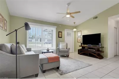 1628 SW 12th Ln, Cape Coral, FL 33991 - Photo 4