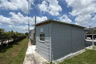 419 SW Pine Island Rd, Cape Coral, FL 33991 - Photo 46
