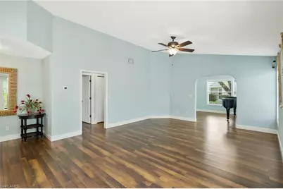 14875 Crescent Cove Dr, Fort Myers, FL 33908 - Photo 4