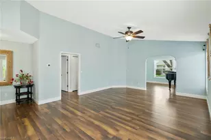 14875 Crescent Cove Dr, Fort Myers, FL 33908 - Photo 4