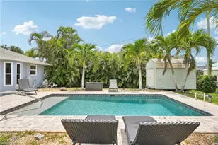 808 SW 14th Pl, Cape Coral, FL 33991 - Photo 22