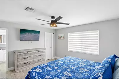 808 SW 14th Pl, Cape Coral, FL 33991 - Photo 12