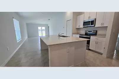 20190 Caroline Creek Pl, Lehigh Acres, FL 33974 - Photo 6