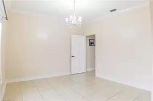 160 Lady Palm Dr, Naples, FL 34104 - Photo 6