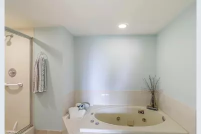 340 Horse Creek Dr #305, Naples, FL 34110 - Photo 16