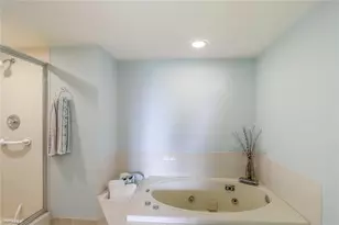 340 Horse Creek Dr, Naples, FL 34110 - Photo 16