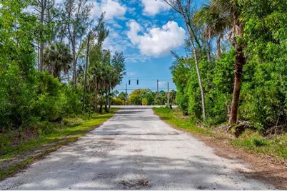 7046/7058 Maida Ln, Fort Myers, FL 33907 - Photo 12