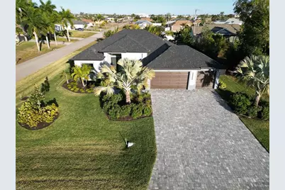 1621 SW 10th Pl, Cape Coral, FL 33991 - Photo 2
