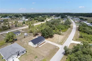2040 S Montana Cir, Labelle, FL 33935 - Photo 22