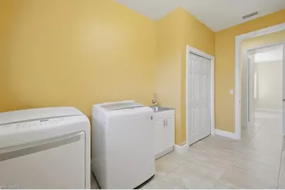 2416 SE 8th Ave, Cape Coral, FL 33990 - Photo 30