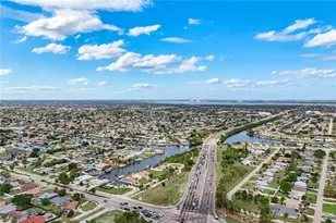 2419 Country Club Blvd, Cape Coral, FL 33990 - Photo 46