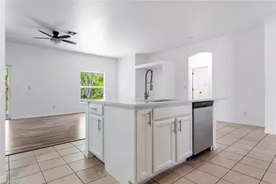 1824 SW 2nd St, Cape Coral, FL 33991 - Photo 16