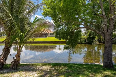 1824 SW 2nd St, Cape Coral, FL 33991 - Photo 40
