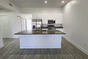 2909 SW Santa Barbara Pl, Cape Coral, FL 33914 - Photo 4