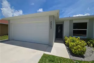 2907 SW Santa Barbara Pl, Cape Coral, FL 33914 - Photo 2