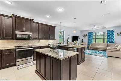 10143 Chesapeake Bay Dr, Fort Myers, FL 33913 - Photo 16
